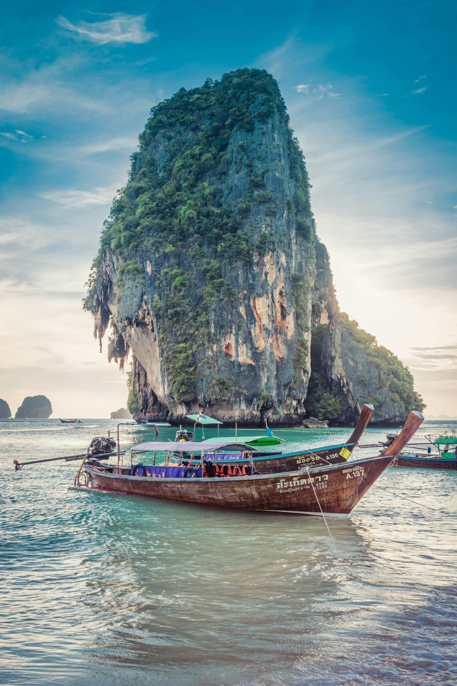 A Journey Through the Land of Smiles: Your Ultimate Thailand Travel Guide